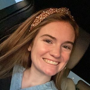 Meet your Posher, Savannah